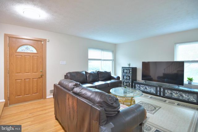 16408 APACHE LN, Gaithersburg, MD 20878