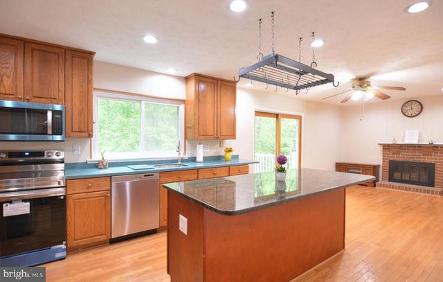 16408 APACHE LN, Gaithersburg, MD 20878