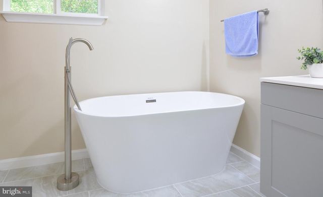 16408 APACHE LN, Gaithersburg, MD 20878