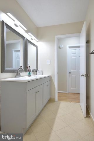 16408 APACHE LN, Gaithersburg, MD 20878