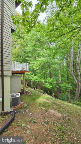 16408 APACHE LN, Gaithersburg, MD 20878