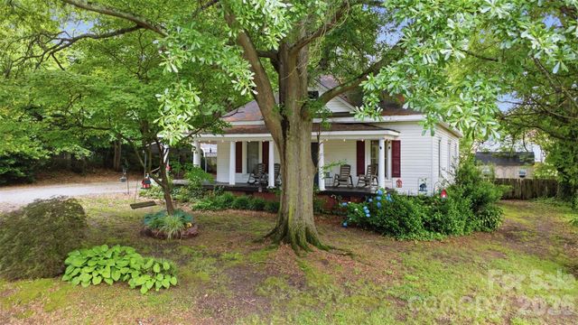 1815 Hemlock Avenue, Gastonia, NC 28054