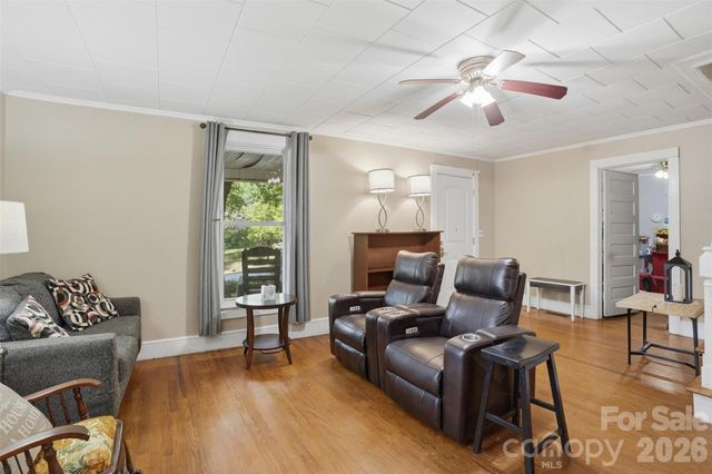 1815 Hemlock Avenue, Gastonia, NC 28054