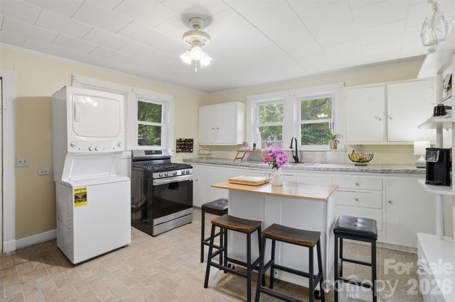 1815 Hemlock Avenue, Gastonia, NC 28054