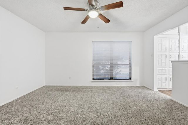 3914 Willowood Lane, Grand Prairie, TX 75052