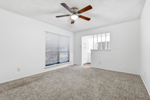 3914 Willowood Lane, Grand Prairie, TX 75052