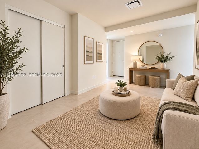 1400 Biscayne 4703, Miami, FL 33132