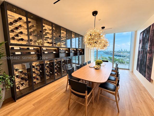 1400 Biscayne 4703, Miami, FL 33132
