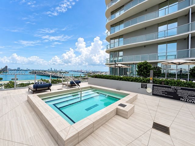 1400 Biscayne 4703, Miami, FL 33132