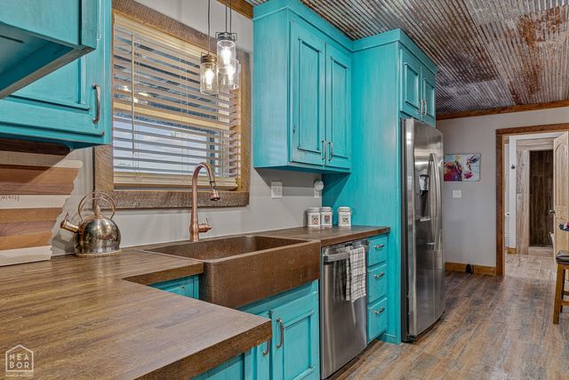 1323 CR 304, Jonesboro, AR 72401