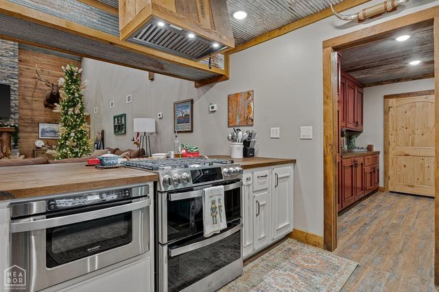 1323 CR 304, Jonesboro, AR 72401