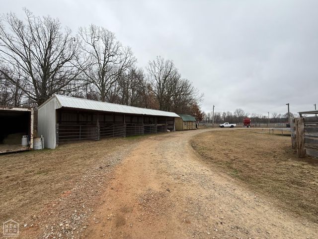 1323 CR 304, Jonesboro, AR 72401