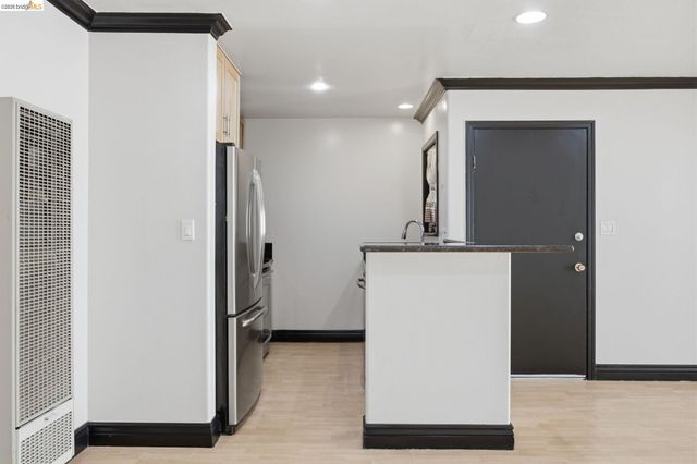 1731 Ellis St 14, Concord, CA 94520