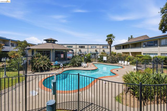 1731 Ellis St 14, Concord, CA 94520