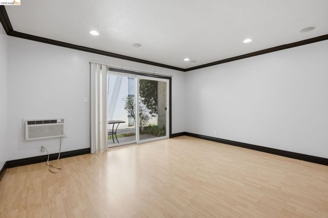 1731 Ellis St 14, Concord, CA 94520