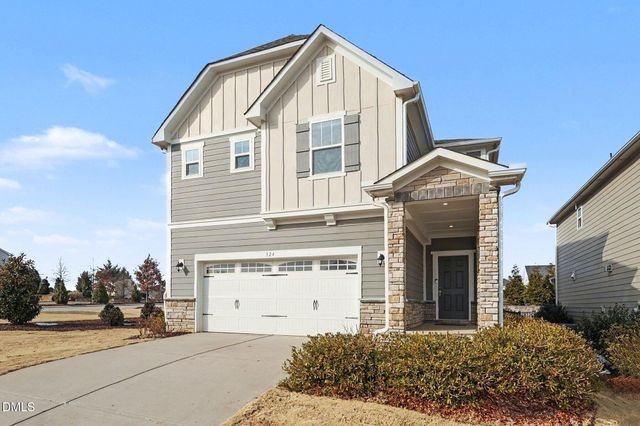 324 Sage Oak Lane, Holly Springs, NC 27540