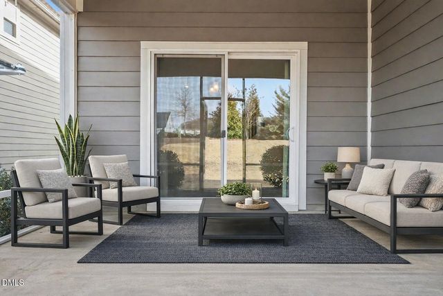 324 Sage Oak Lane, Holly Springs, NC 27540