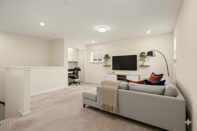 324 Sage Oak Lane, Holly Springs, NC 27540