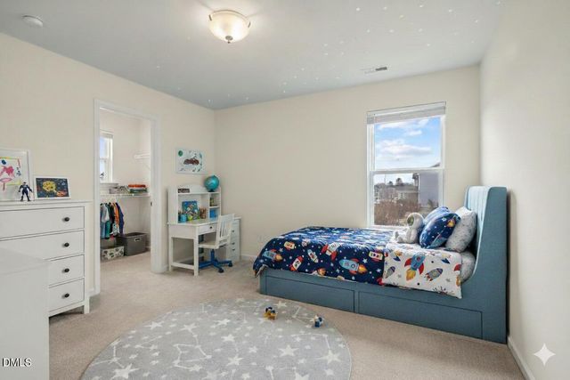 324 Sage Oak Lane, Holly Springs, NC 27540