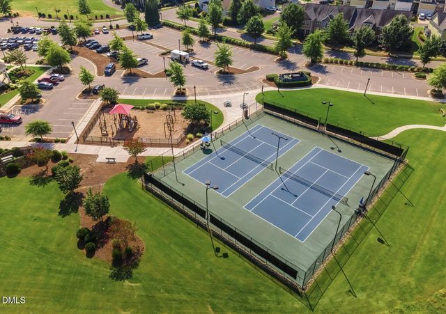 324 Sage Oak Lane, Holly Springs, NC 27540