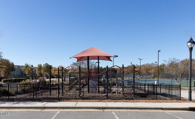 324 Sage Oak Lane, Holly Springs, NC 27540