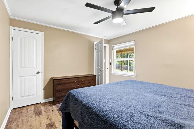 12815 Saint Charles Boulevard, Little Rock, AR 72211