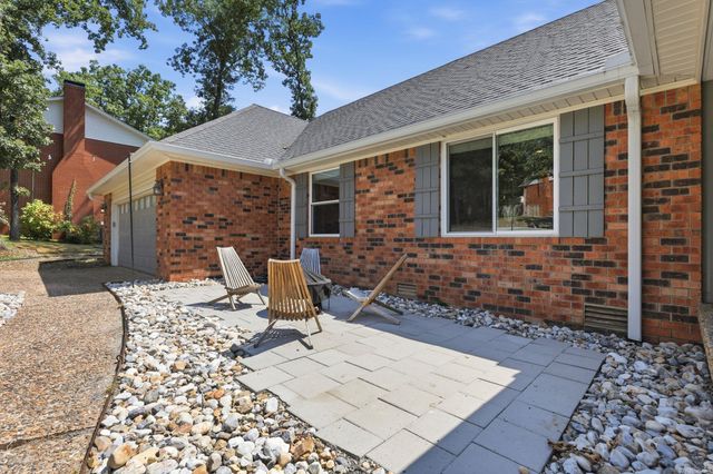 12815 Saint Charles Boulevard, Little Rock, AR 72211
