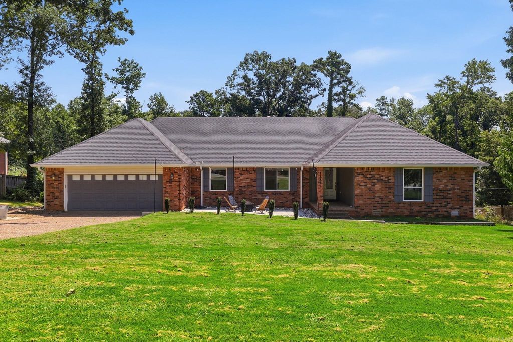 12815 Saint Charles Boulevard, Little Rock, AR 72211