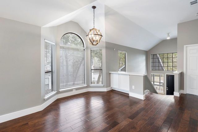 18 N Wilde Yaupon Circle, The Woodlands, TX 77381