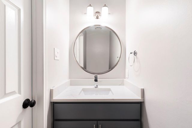 18 N Wilde Yaupon Circle, The Woodlands, TX 77381