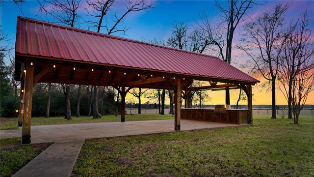 1728 Cr 384, Marquez, TX 77865