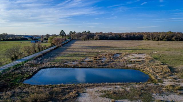 1728 Cr 384, Marquez, TX 77865