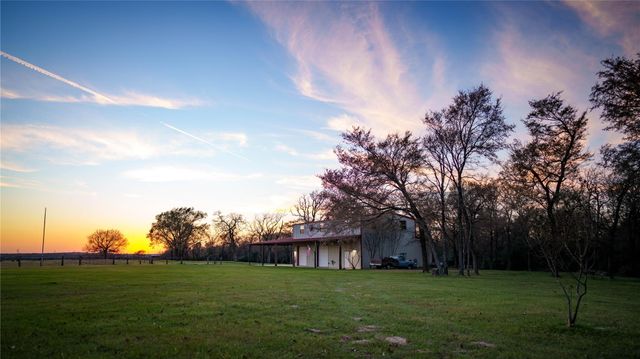 1728 Cr 384, Marquez, TX 77865