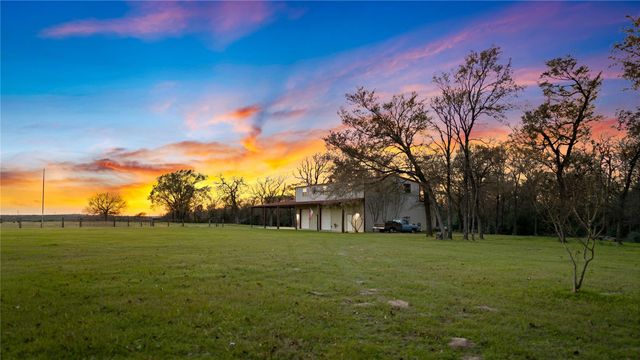 1728 Cr 384, Marquez, TX 77865