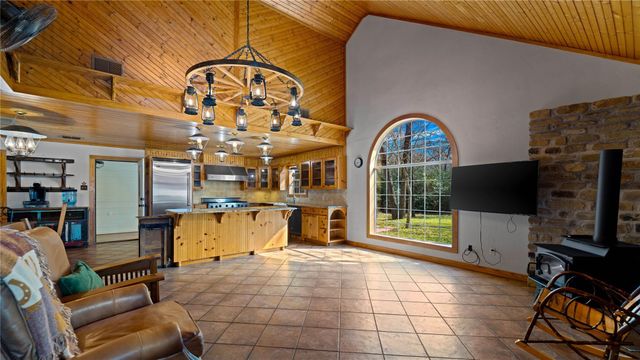 1728 Cr 384, Marquez, TX 77865