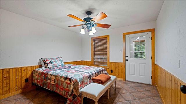 1728 Cr 384, Marquez, TX 77865