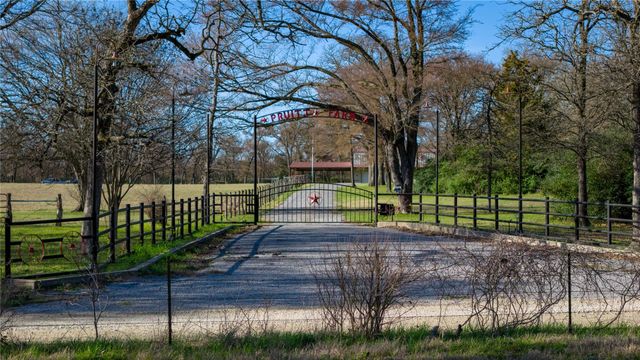 1728 Cr 384, Marquez, TX 77865