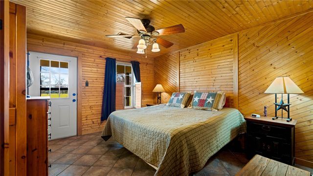 1728 Cr 384, Marquez, TX 77865