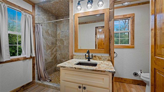 1728 Cr 384, Marquez, TX 77865