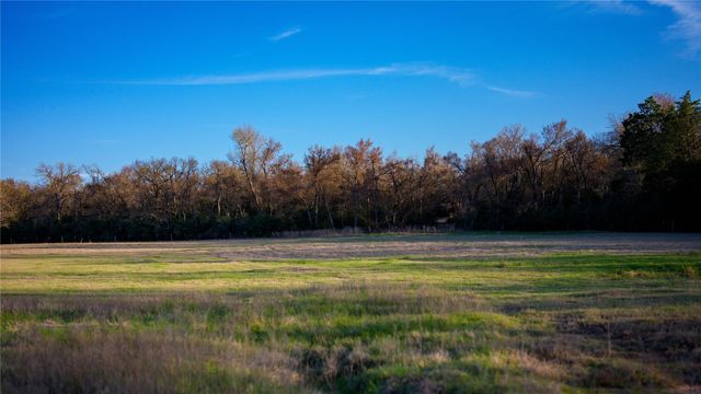 1728 Cr 384, Marquez, TX 77865