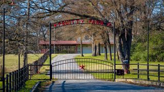 1728 Cr 384, Marquez, TX 77865