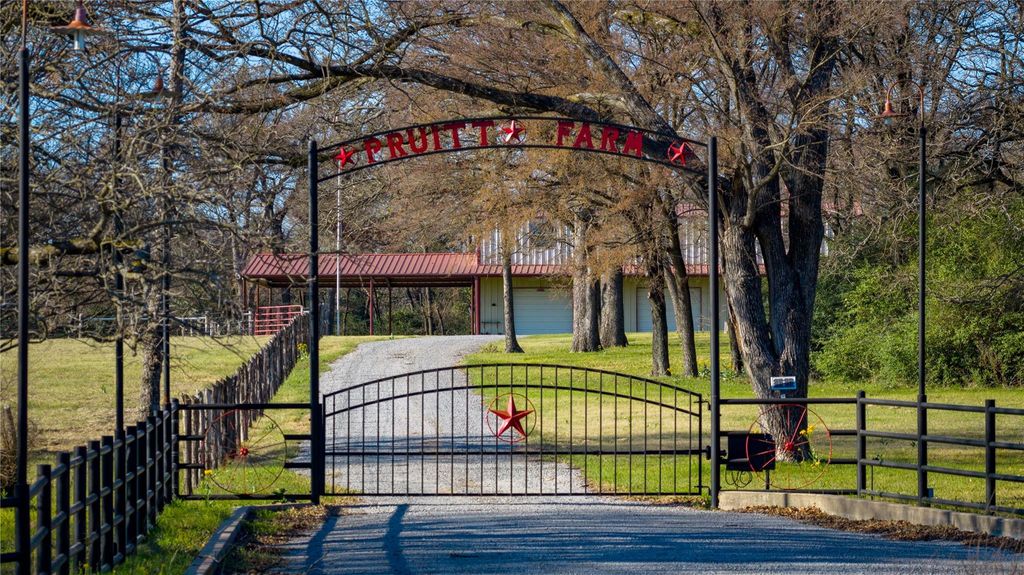 1728 Cr 384, Marquez, TX 77865