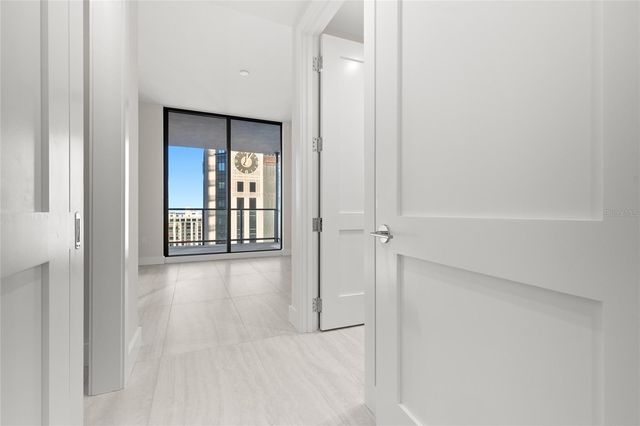 275 1ST AVENUE S 2803, St Petersburg, FL 33701