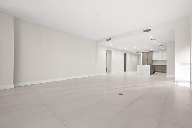 275 1ST AVENUE S 2803, St Petersburg, FL 33701