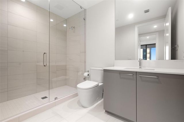 275 1ST AVENUE S 2803, St Petersburg, FL 33701