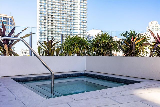 275 1ST AVENUE S 2803, St Petersburg, FL 33701