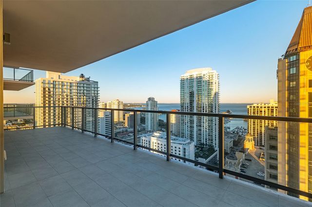 275 1ST AVENUE S 2803, St Petersburg, FL 33701