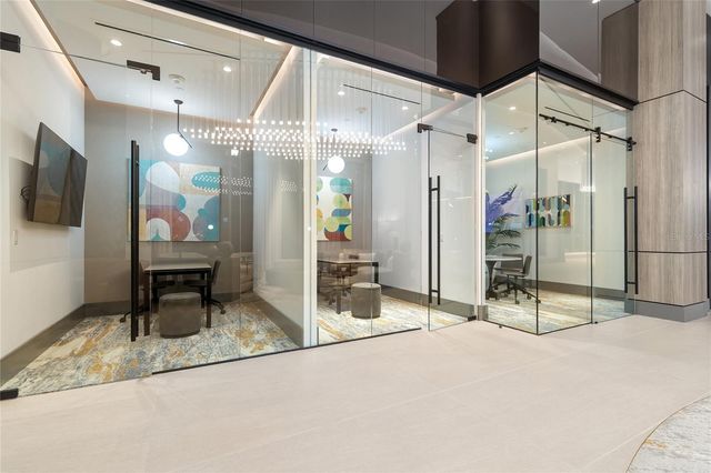 275 1ST AVENUE S 2803, St Petersburg, FL 33701