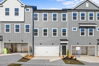 2136 Grouse Ski Circle, Apex, NC 27523