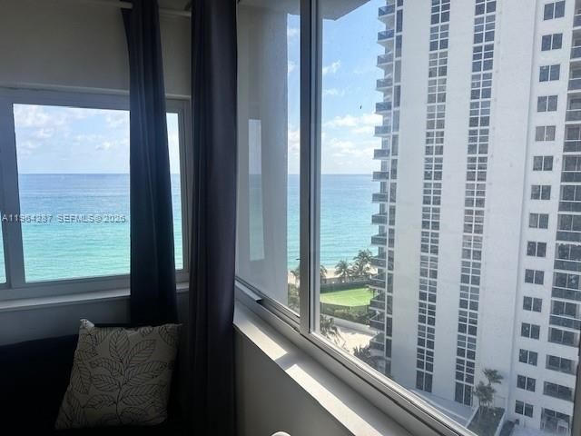 19201 Collins Ave 1044, Sunny Isles Beach, FL 33160
